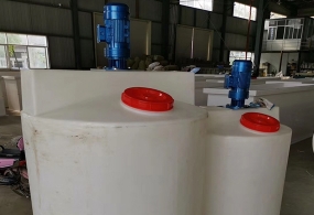 耐高溫塑料加藥（yào）箱